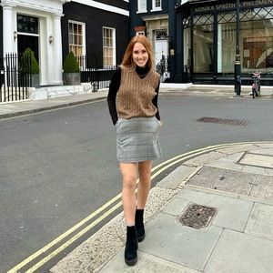 Meet your Posher, Julie